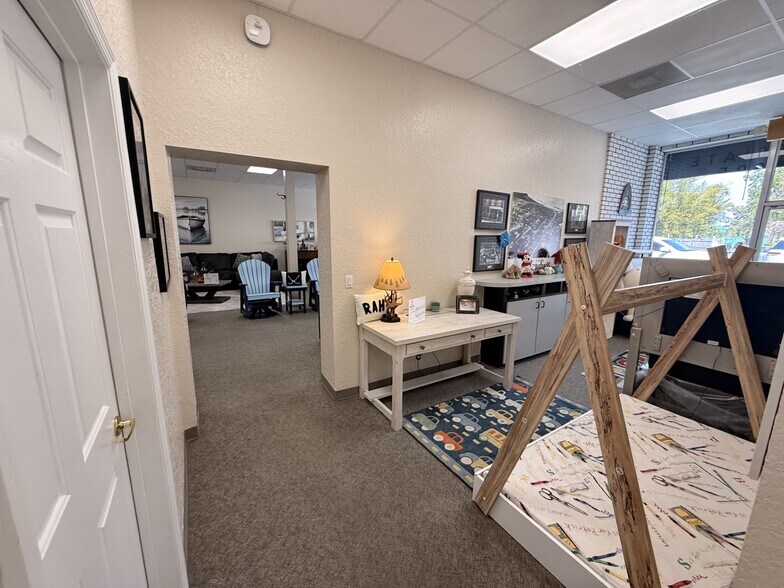 More Photos Of 21 Main St, Titusville General Retail For Sale