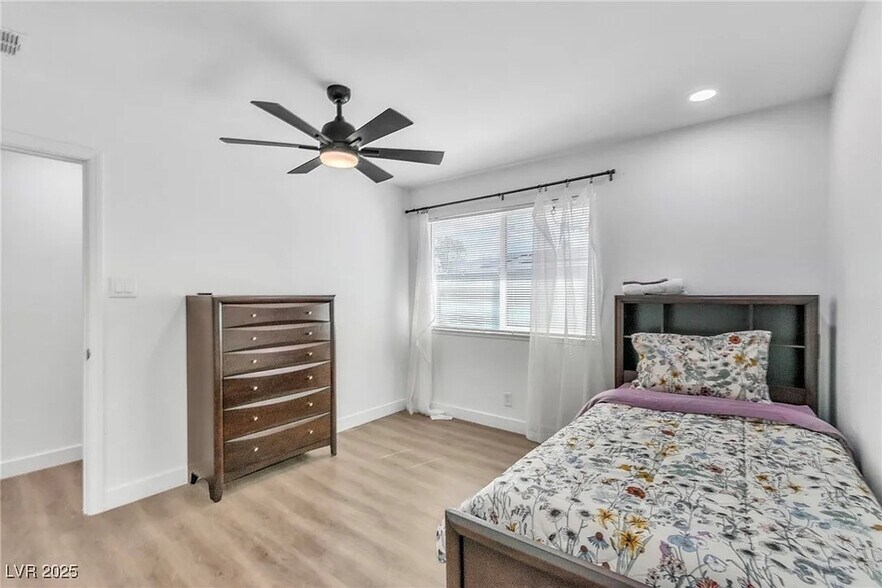 More Photos Of 4785 San Sebastian Ave, Las Vegas Specialty For Sale