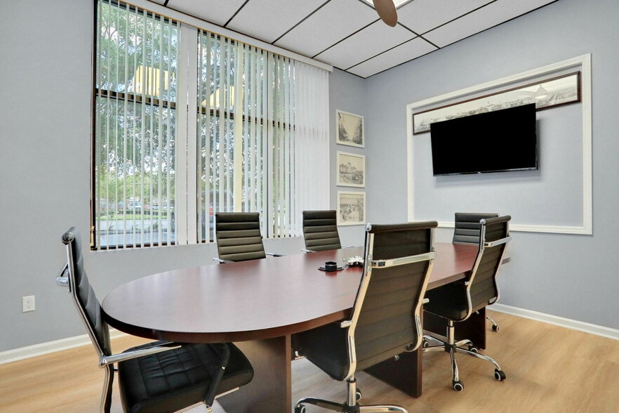 More Photos Of 12428 San Jose Blvd, Jacksonville Office For Sale