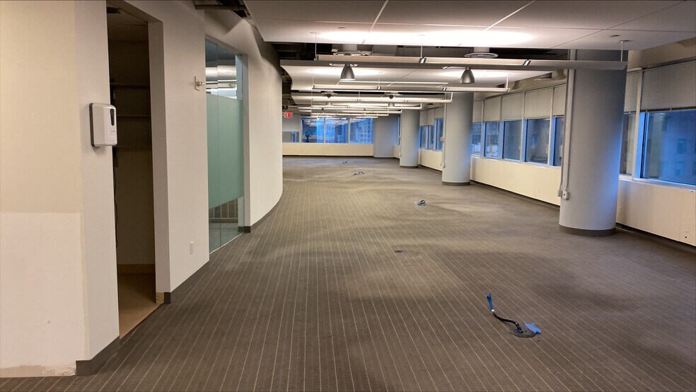 More Photos Of 805 Third Ave, New York Office For Lease