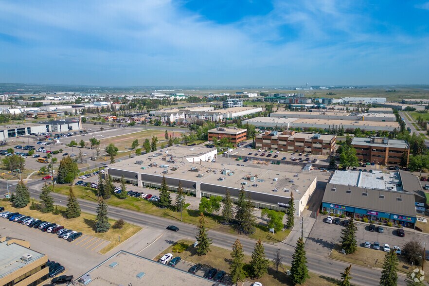 More Photos Of 2712 37th Ave NE, Calgary Research And Development For Lease