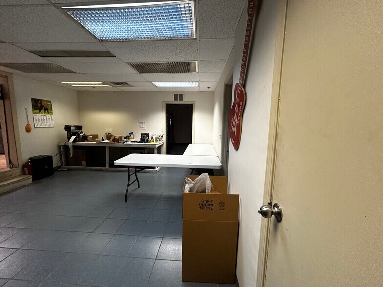 More Photos Of 325 Jay St, Coldwater Warehouse For Sale