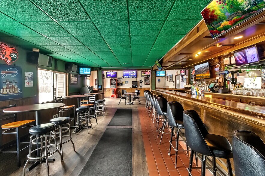 More Photos Of 2794 Harlem Rd, Cheektowaga Storefront Retail Residential For Sale