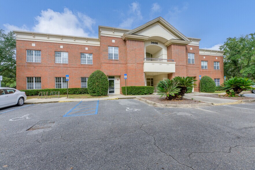 More Photos Of 3606 Maclay Blvd S, Tallahassee Medical For Lease