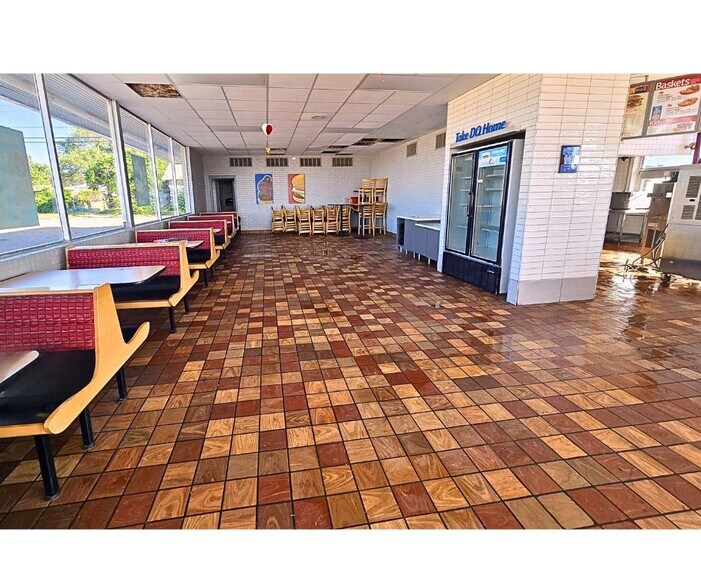 More Photos Of 609 W Broadway St, Fritch Fast Food For Lease