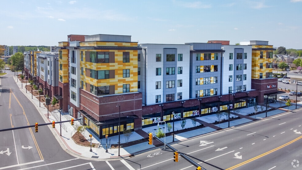 More Photos Of 306 E 10TH St, Greenville Apartments For Lease