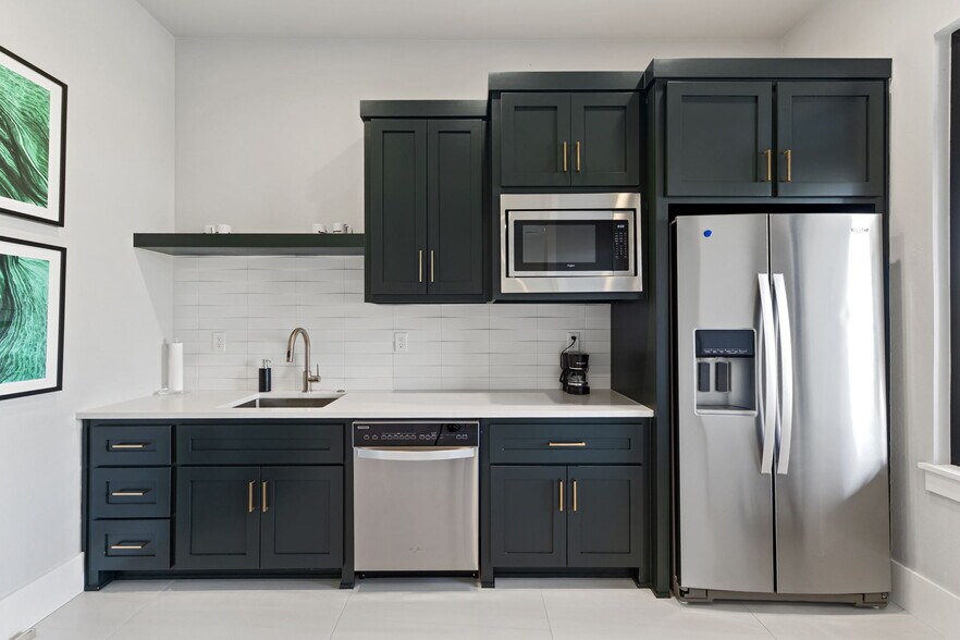 More Photos Of 16362 Muirfield Place, Edmond Medical For Sale