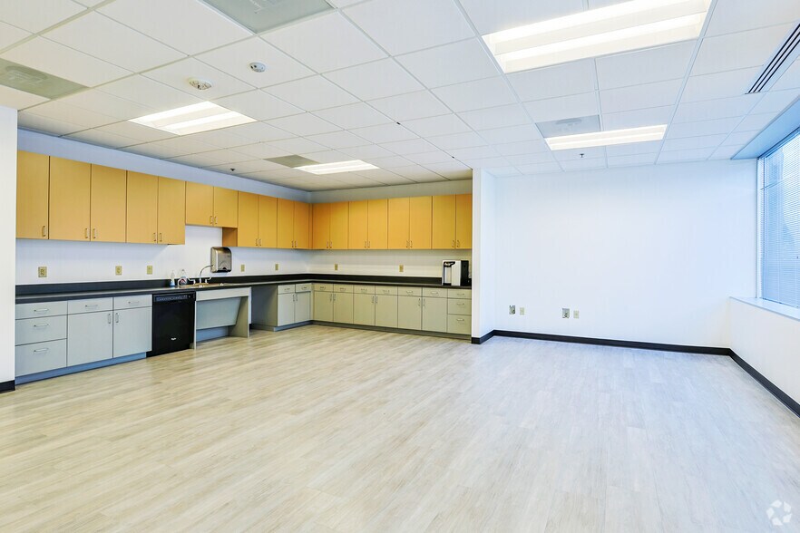 More Photos Of 12345 N Lamar Blvd, Austin Office For Lease