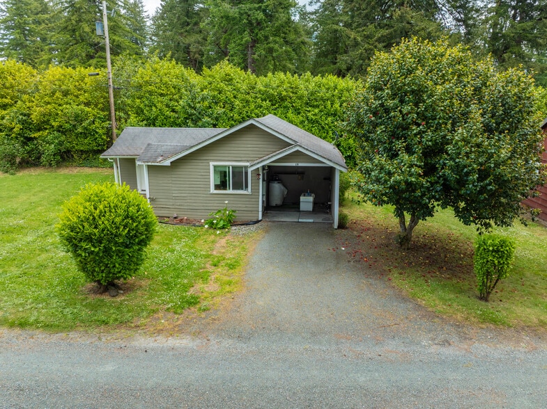 More Photos Of 498 W Central Blvd, Coquille Self Storage For Sale