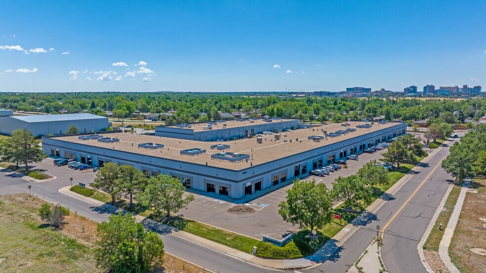 More Photos Of 3251 Revere St, Aurora Unknown For Lease