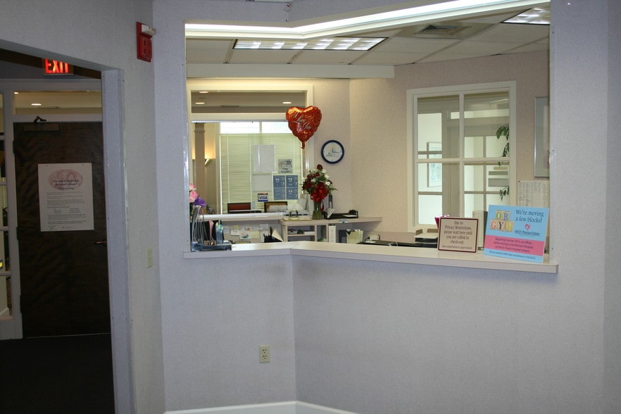 More Photos Of 959 17th St, Columbus Medical For Sale