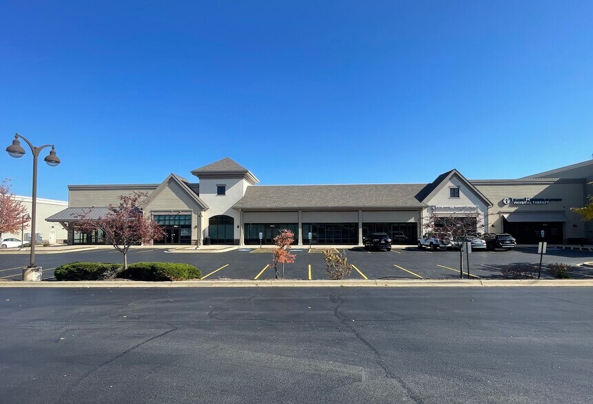 More Photos Of SEC Rte 83 & Aptakisic Rd, Long Grove Unknown For Lease