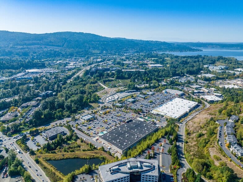 More Photos Of 6150 Lake Sammamish Pky, Issaquah Unknown For Lease