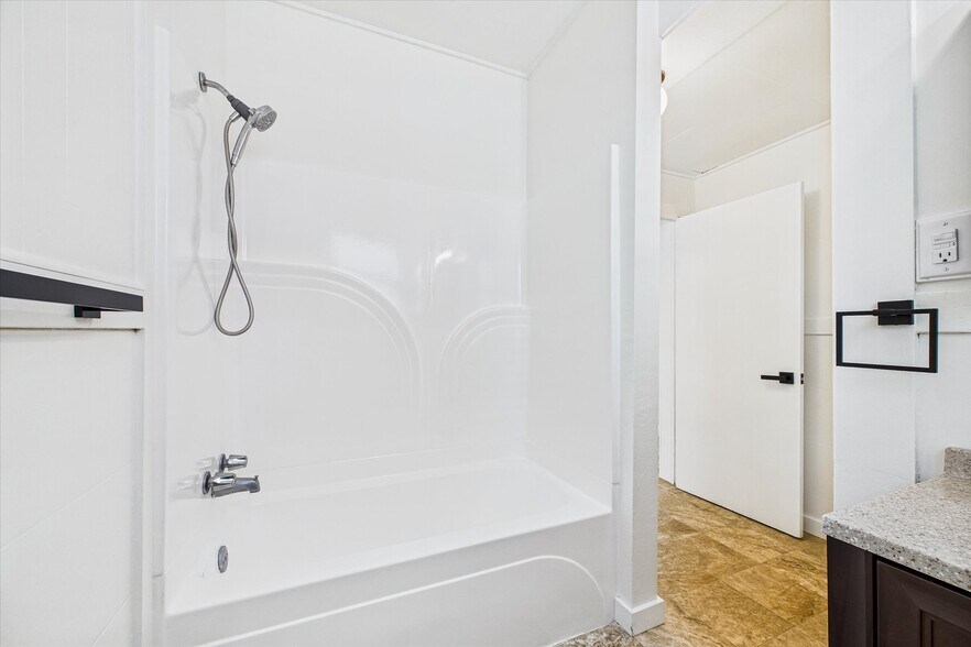 More Photos Of 1645 Main St, Fortuna Apartments For Sale