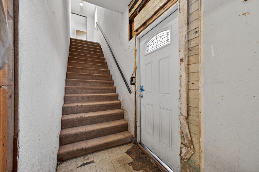 More Photos Of 1315 S 23rd St, Tacoma Storefront Retail Residential For Sale