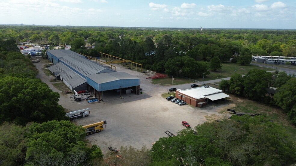 More Photos Of 5051 Cleveland St, Jacksonville Manufacturing For Sale