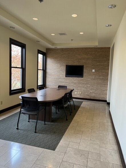 More Photos Of 50 SW Pine St, Portland Office For Lease