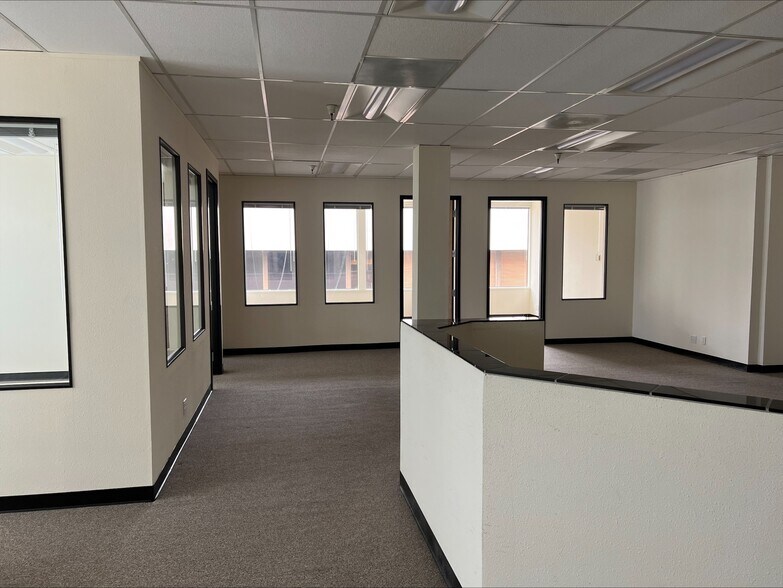 More Photos Of 2511 Garden Rd, Monterey Unknown For Lease