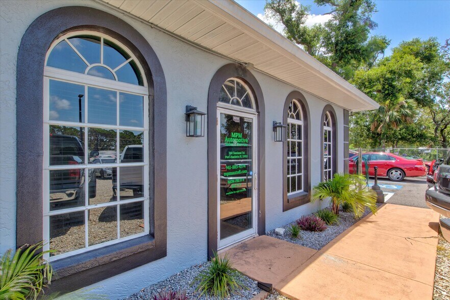 Primary Photo Of 340 Tamiami Trl, Port Charlotte Storefront Retail Office For Lease