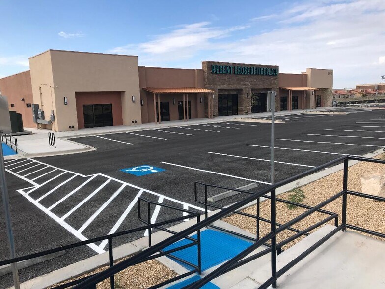 More Photos Of 11620 Pellicano Dr, El Paso Medical For Lease
