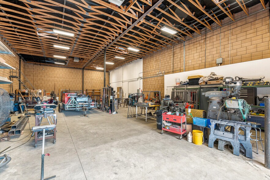 More Photos Of 3301 Micro Pl, Palm Springs Manufacturing For Lease
