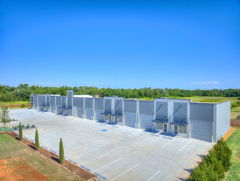 More Photos Of 4009 NW 164th St, Edmond Industrial For Sale