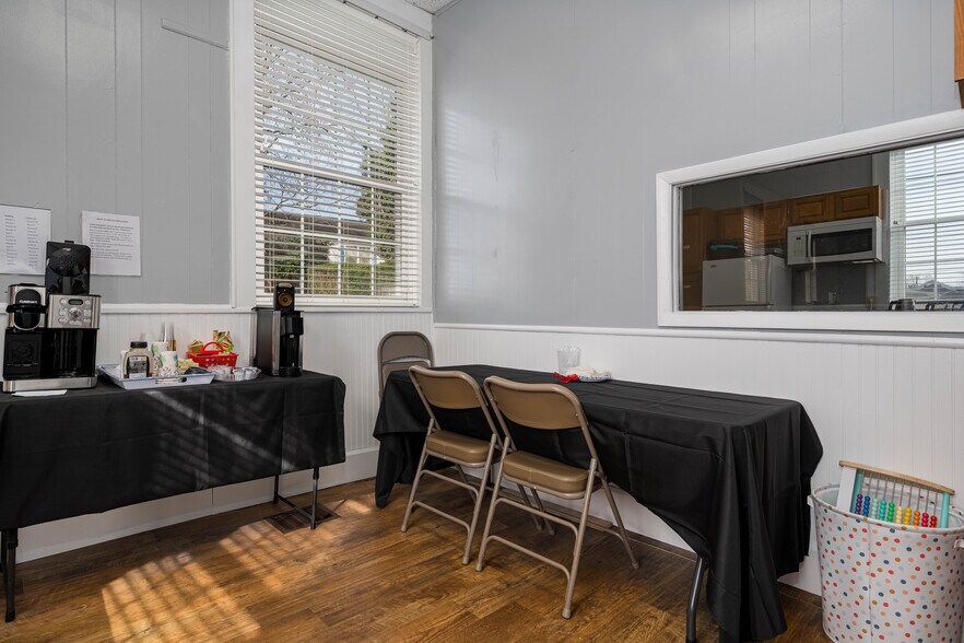 More Photos Of 1025 Maple St, Kingsport Religious Facility For Sale