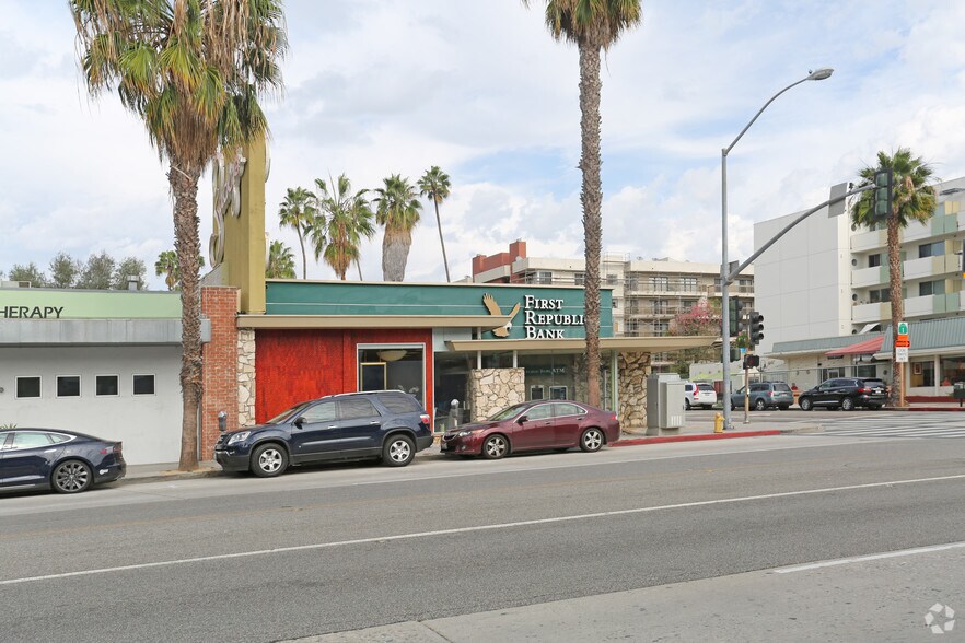 More Photos Of 431 Wilshire Blvd, Santa Monica Bank For Sale