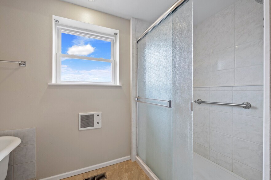 More Photos Of 7690 Carlson Ct, Fort Collins Warehouse For Sale