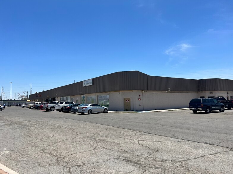 Primary Photo Of 5000-5038 Alameda Ave, El Paso Unknown For Lease