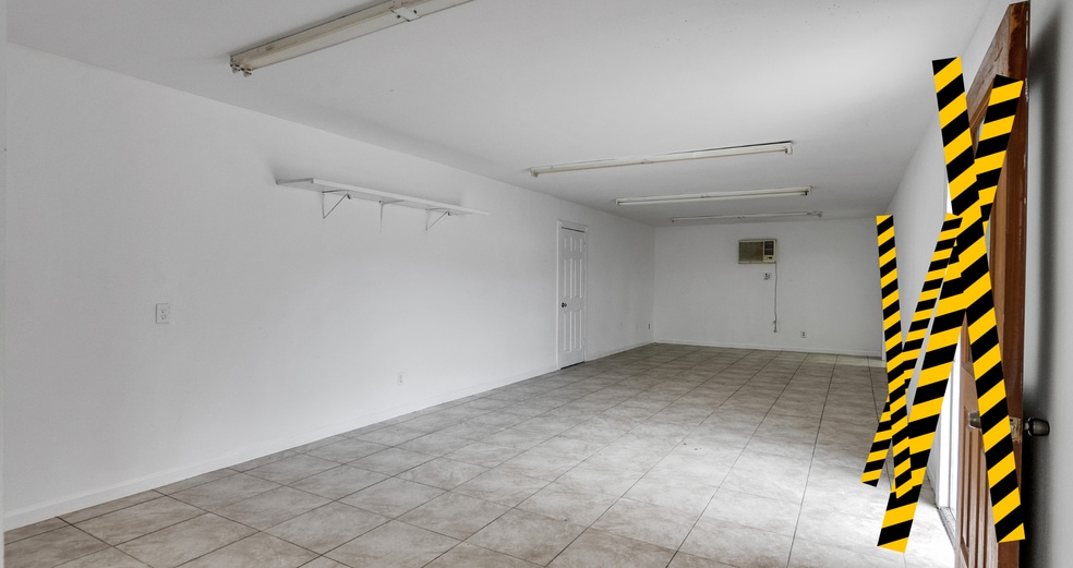 More Photos Of 2002 W Highway 6, Alvin Office For Sale