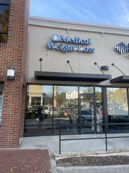 Primary Photo Of 2274 NE Peachtree Rd, Atlanta Unknown For Lease