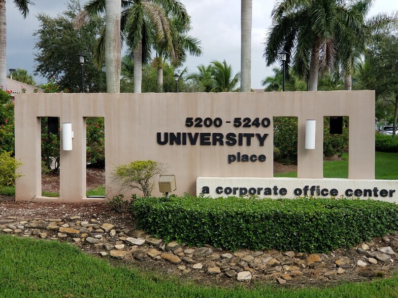 More Photos Of 5220 S University Dr, Davie Office For Sale
