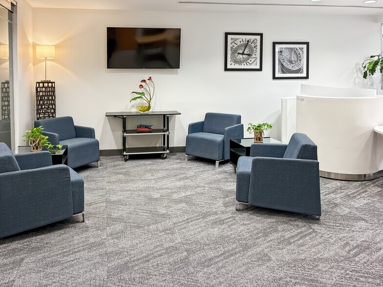 More Photos Of 101 W Big Beaver Rd, Troy Coworking Space
