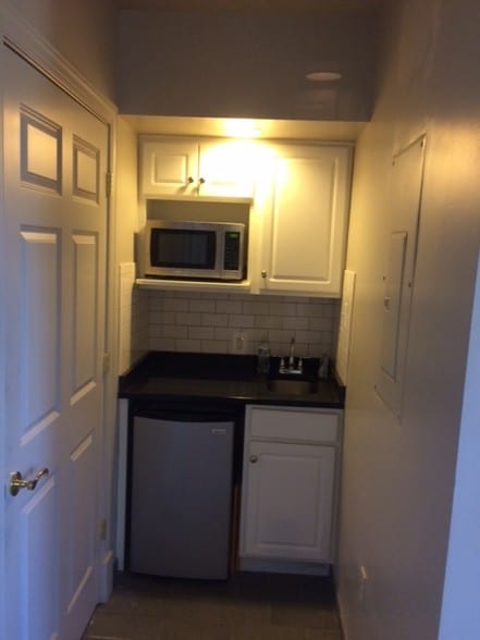 More Photos Of 116 W Washington St, Middleburg Office For Lease