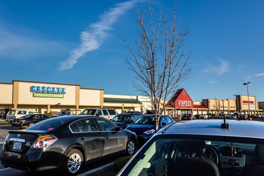 More Photos Of 598 N Wilbur Ave, Walla Walla Supermarket For Lease