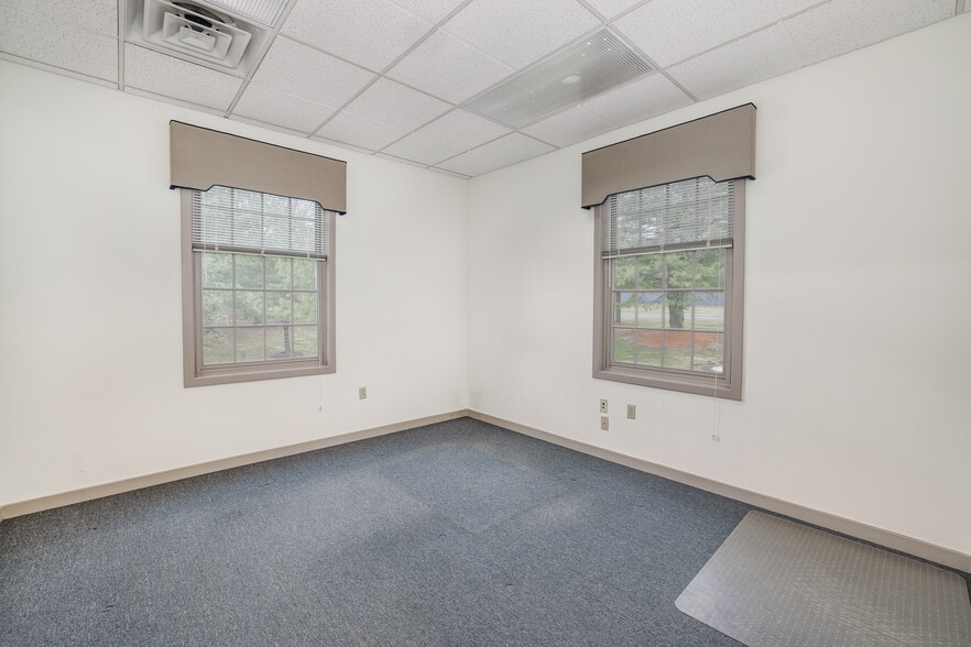 More Photos Of 3900 Mechanicsville Rd, Doylestown Medical For Sale