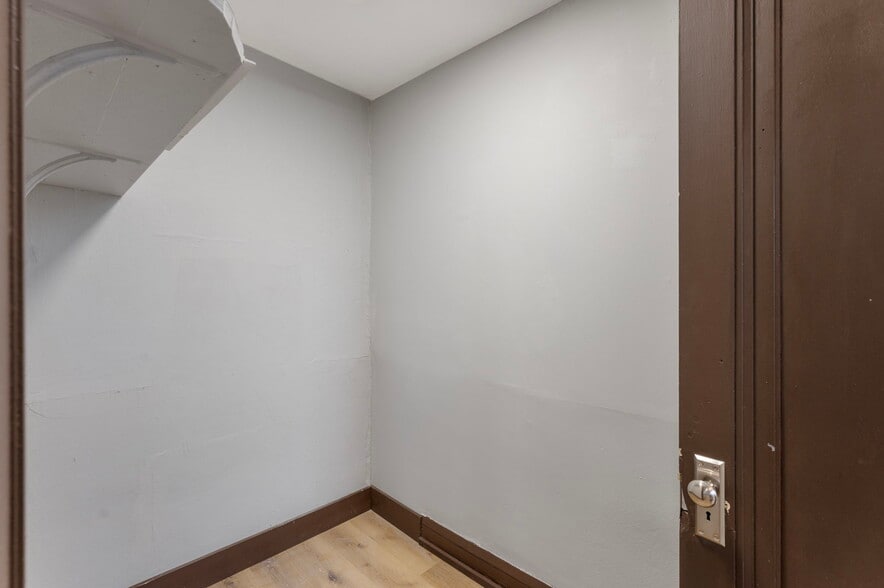 More Photos Of 487 Grand Ave, Saint Paul Apartments For Sale