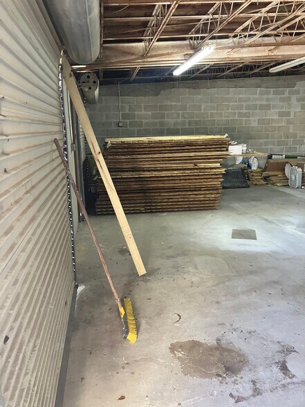 More Photos Of 400 9th Ave S, Safety Harbor Warehouse For Lease