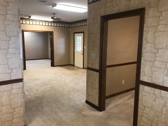 More Photos Of 7840 Pine Forest Rd, Pensacola Office For Sale