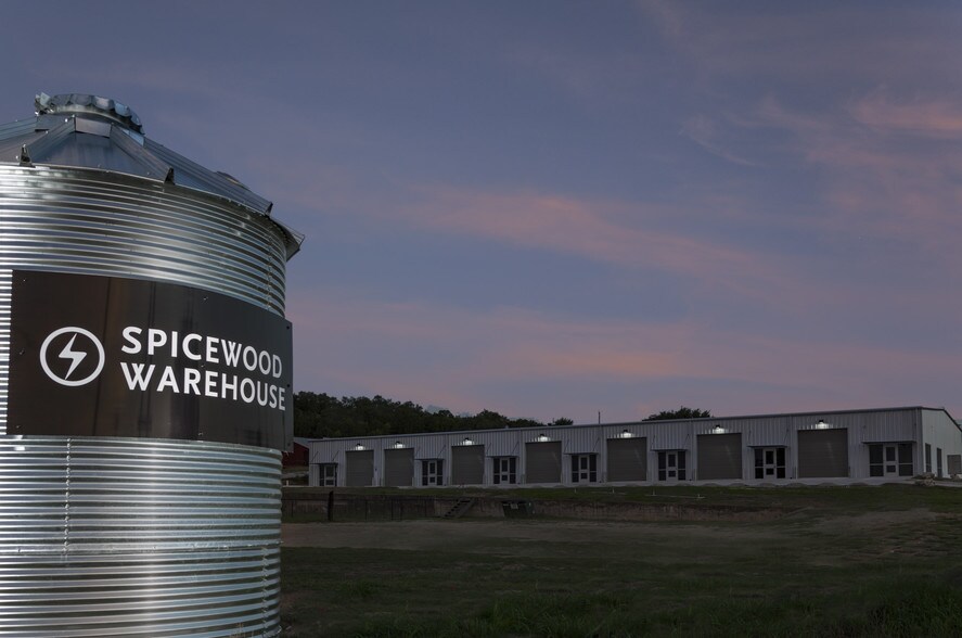 More Photos Of 121 CR 423, Spicewood Unknown For Lease