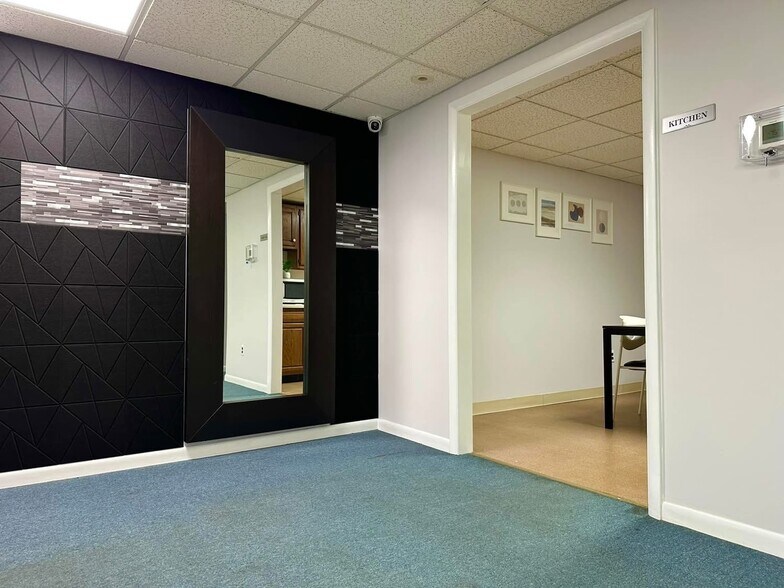 More Photos Of 14 E 40th St, Wilmington Apartments For Sale