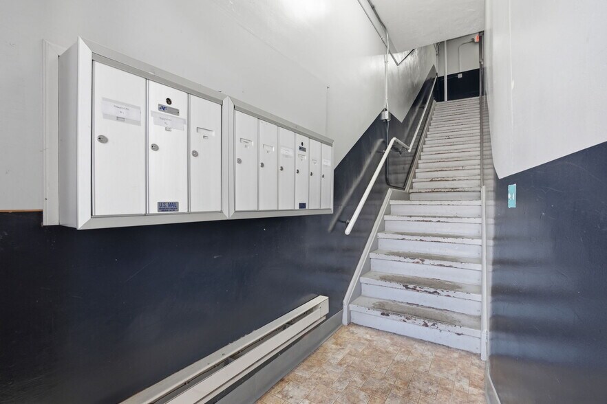 More Photos Of 4126 E Erie St, Willoughby Office For Sale