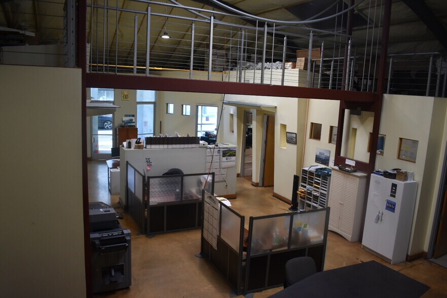 More Photos Of 5508 Santa Fe Ave, Los Angeles Light Manufacturing For Sale