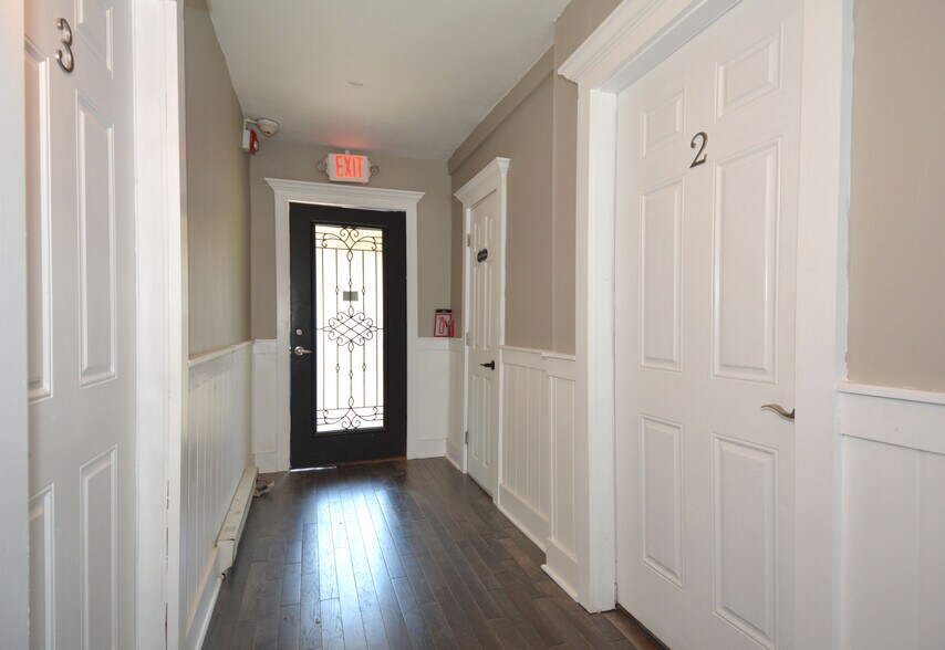 More Photos Of 20 Leigh St, Clinton Township Apartments For Sale