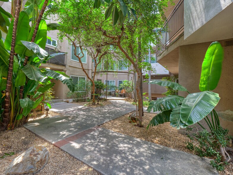 More Photos Of 1138 S Corning St, Los Angeles Apartments For Sale