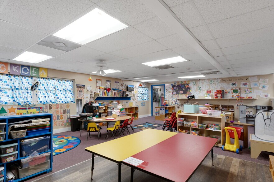 More Photos Of 639 NE 1st St, Crystal River Daycare Center For Sale