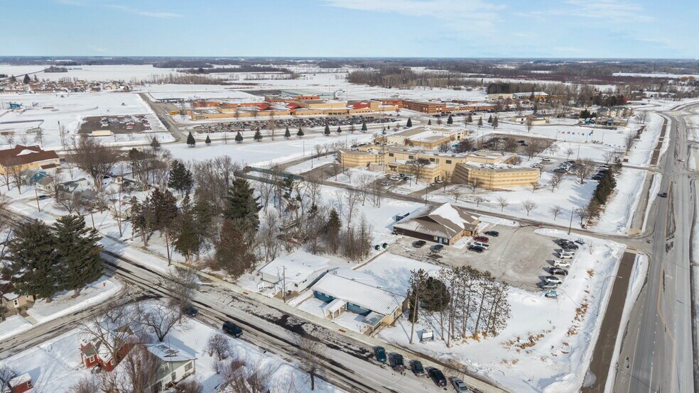 More Photos Of 400 Broadway Ave N, Foley Office For Sale