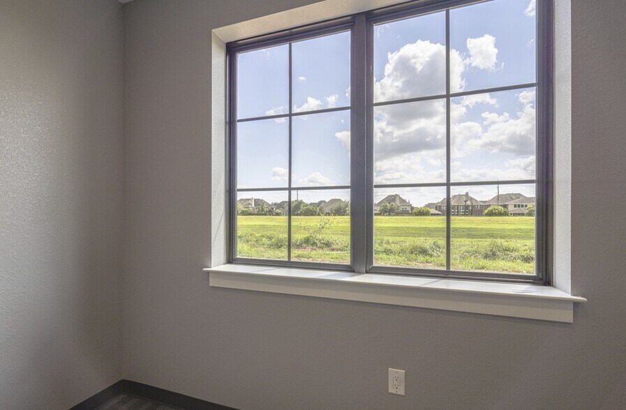 More Photos Of 800 Bonaventure Way, Sugar Land Unknown For Lease