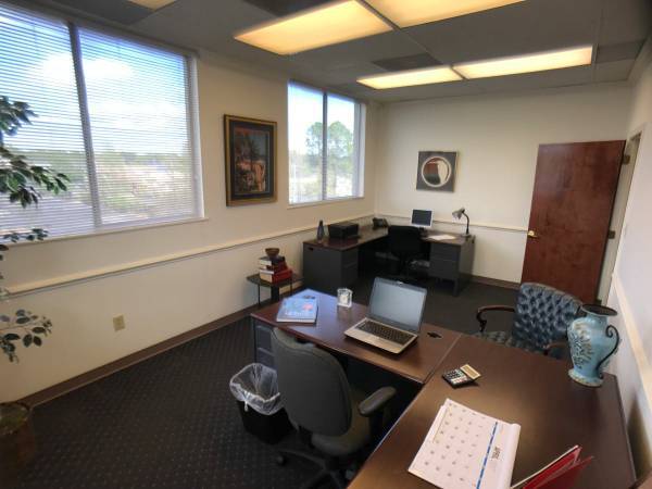More Photos Of 3929 Airport Blvd, Mobile Office For Lease